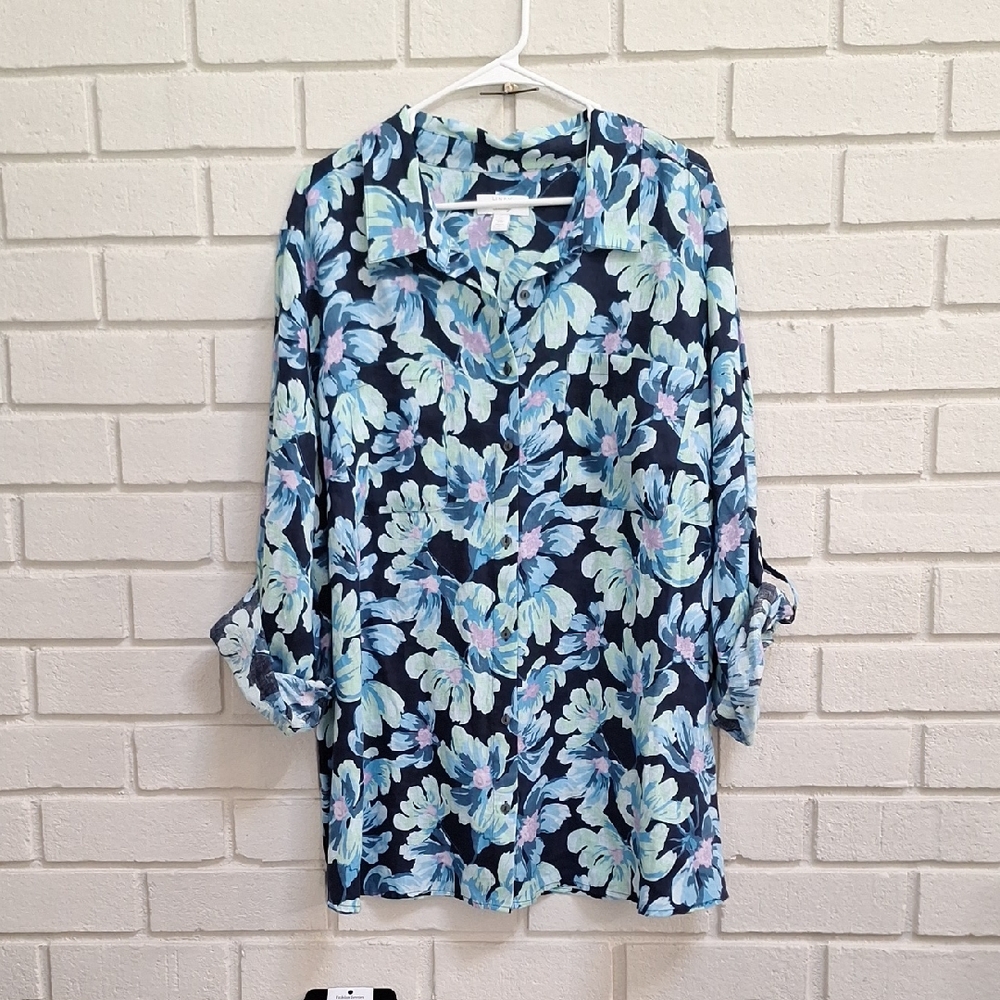 Charter Club Luxary Navy Floral V-Neck Roll-Sleeve Blouse. Size 3X NWOT